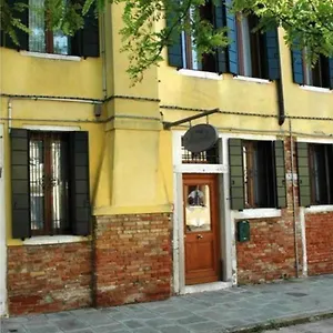 Alloggi Marinella Inn