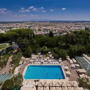 rome-cavalieri.it-romehotels.com/