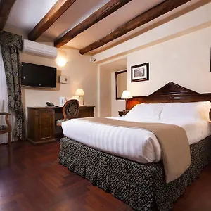 hotel-teatro-pace.it-romehotels.com/