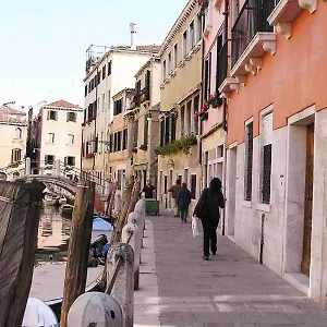 Ca' Turelli Dimora Storica Bed & Breakfast