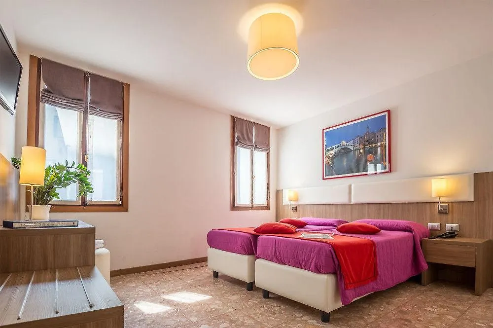 Hotel Il Moro Di Venezia 2*, Veneza